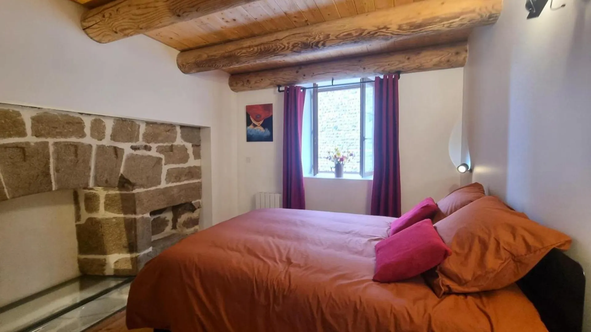 Gite Spacieux A Sauvain Avec Garage Et Vues Historiques - Fr-1-496-353 0*,